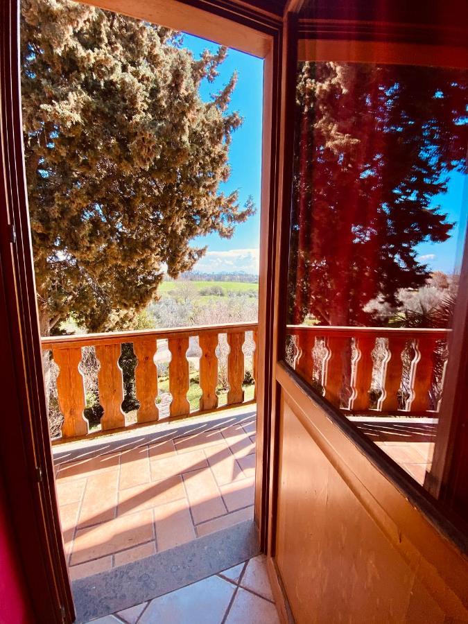 Poggio Dei Cavalieri Acomodação com café da manhã Boccea Exterior foto